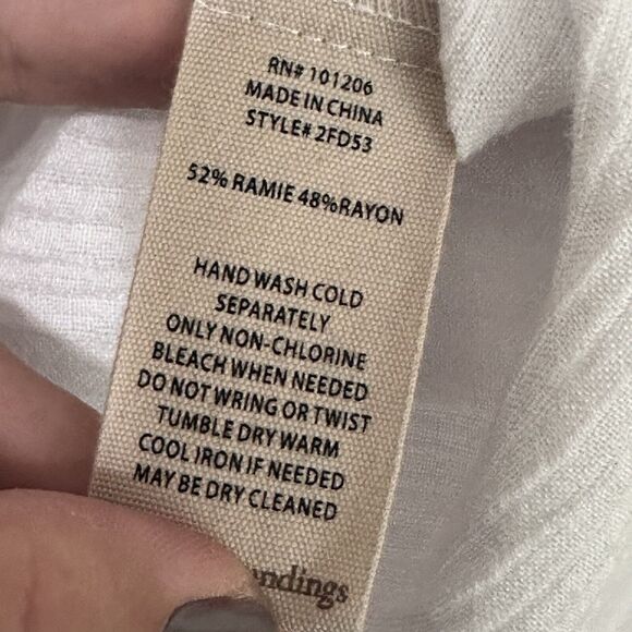 Soft Surroundings Tunic Top M 2FD53 White Long Sleeve V Neck Beachy Semi Sheer - Picture 6 of 10